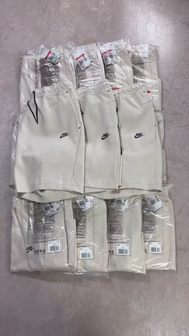 شلوارک مردانه Tech Fleece نایکی